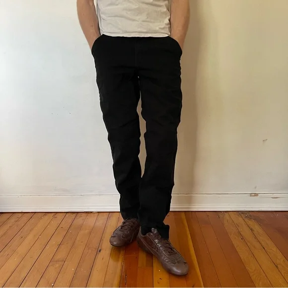 Carhartt Black Utility Pants with Logo Patch - Picture 8 of 10